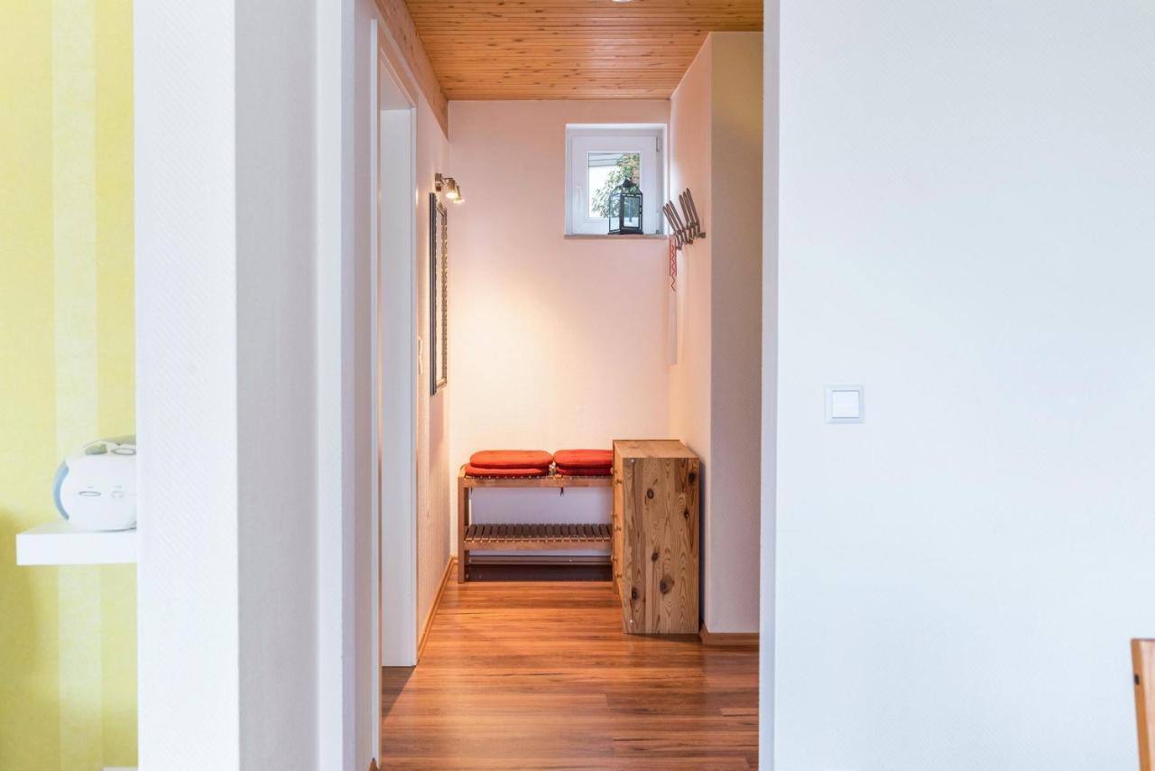 Ferienwohnung Erdgeschoss อูเบอร์ลิงเงน ภายนอก รูปภาพ